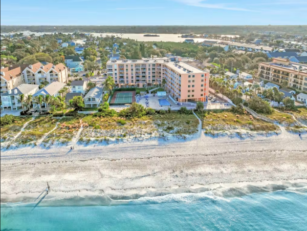 Lovely Oceanfront 3 Bedroom Vacation Condo